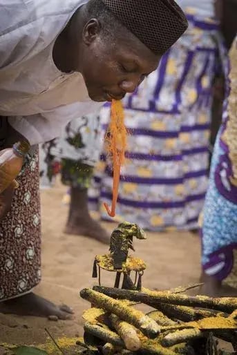 MARABOUT VOYANT MEDIUM VOGNON BOSSA spécialiste du retour affectif, Faites revenir l'être aimé en 3 à 7jours
